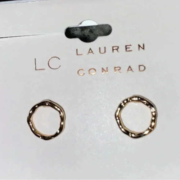 Circle gold tone stud earrings by Lauren Conrad - Picture 5 of 7